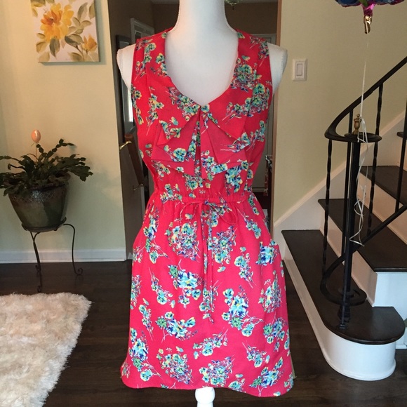 Be Bop Dresses & Skirts - BeBop floral dress size medium.