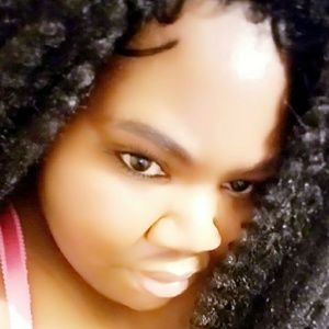 Meet your Posher, Celese