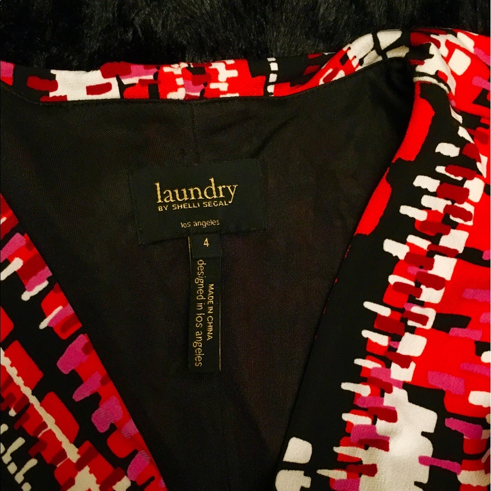 "LAUNDRY" - Picture 3 of 3