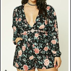 NWT Forever 21 Plus Floral Romper with Pockets