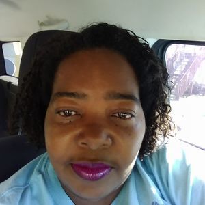 Meet your Posher, Symanthia