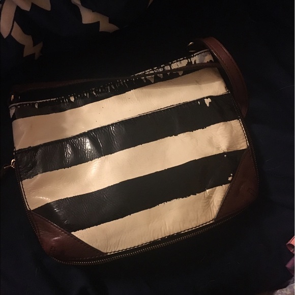 Kate spade cross body - Picture 2 of 3