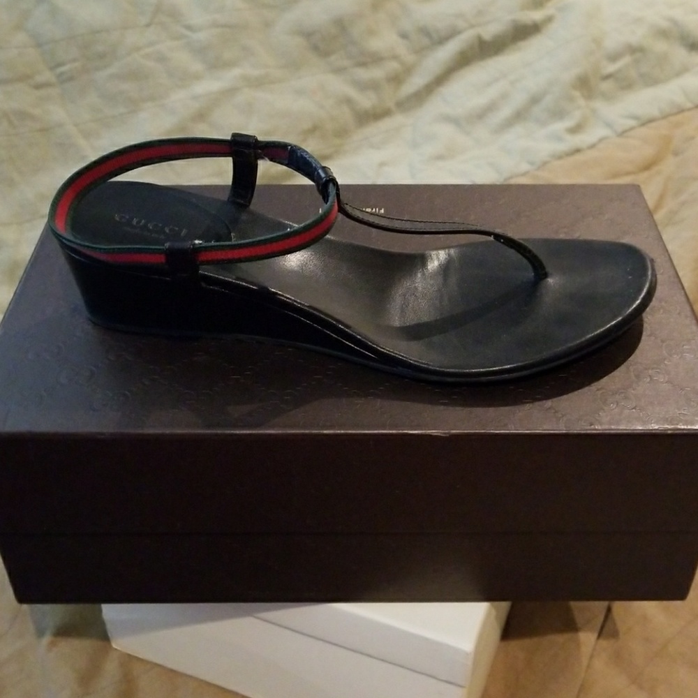 Authentic Gucci sandels