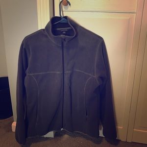 Grey fleeced jacket