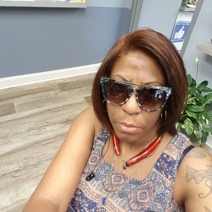 Meet your Posher, Beverly