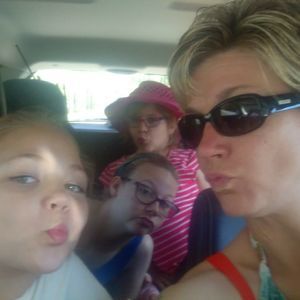 Meet your Posher, Robin