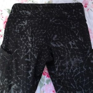 💥  Lululemon 💥 Black and Grey Leggings