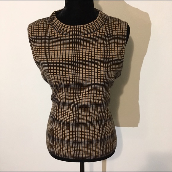 Vince Camuto Tops - Vince Camuto plaid sleeveless sweater
