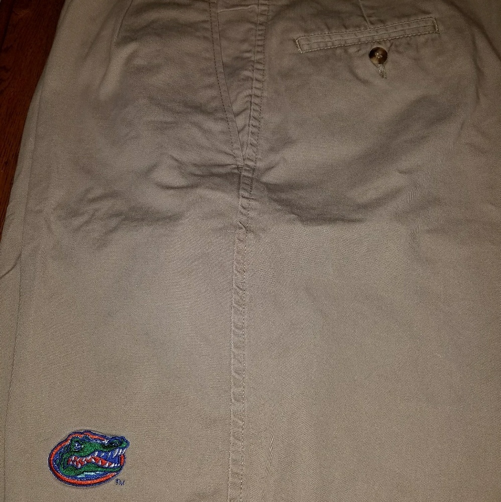 Men's Florida Gators Tan shorts  40