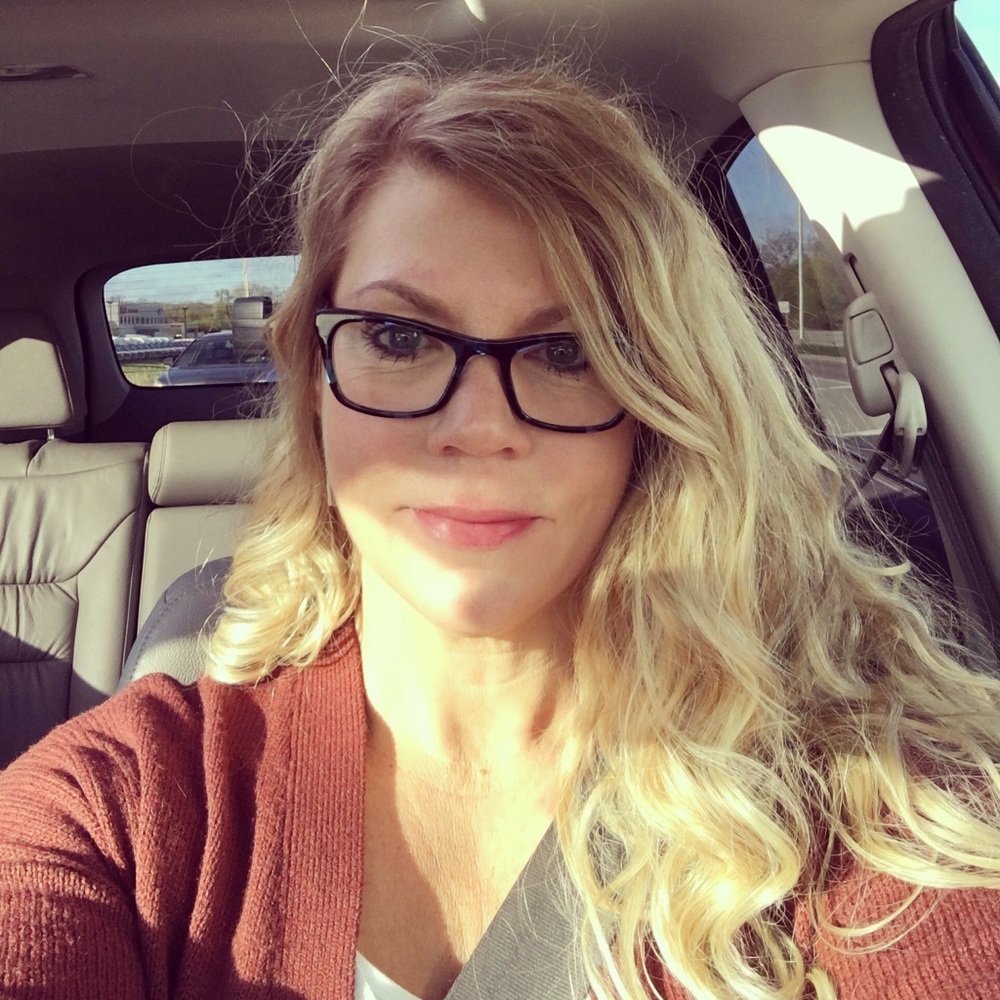 Meet your Posher, Lisa