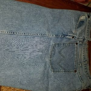 Men's Wrangler stone wash jeans  42 x 34