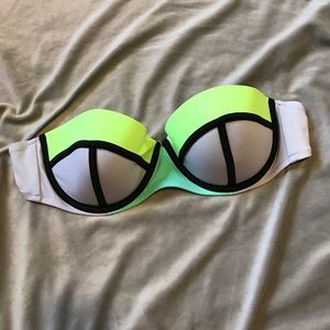 Victoria's Secret Swimsuit Top - 34DD
