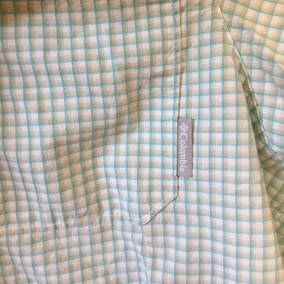 Columbia Short Sleeve Button Down Shirt - Picture 3 of 3