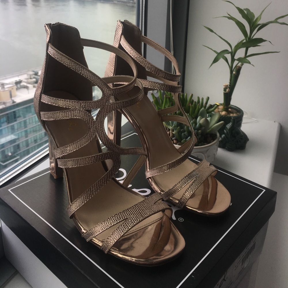 Rose Gold Pumps
