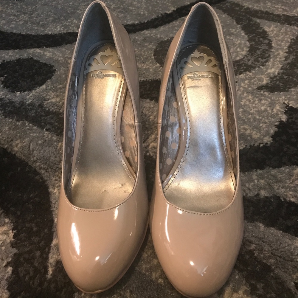 Fergie pumps