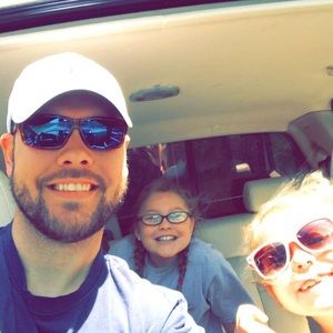 Meet your Posher, Todd