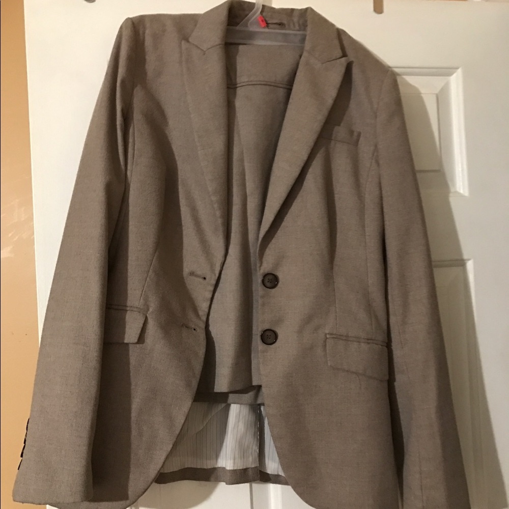 Business attire skirt and blazer set