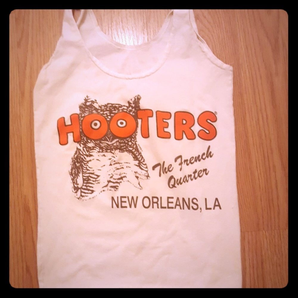Super rare HOOTER GIRL tank top