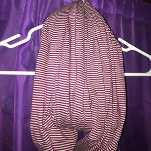 Maroon and white striped multi-use scarf!