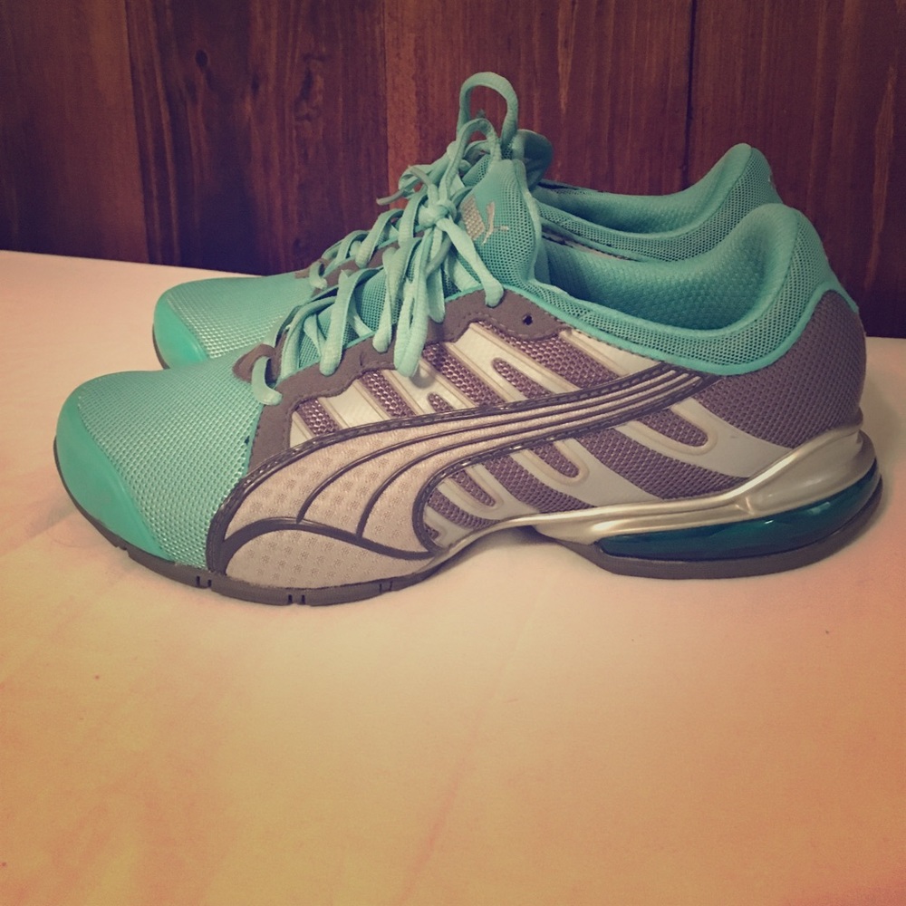 Puma tennis shoes