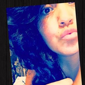 Meet your Posher, Adriana