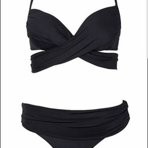 Black bikini