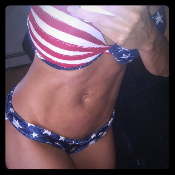 American Woman Costume - Picture 4 of 6