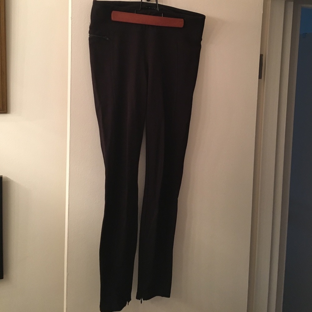 Black Sanctuary leggings - Size small