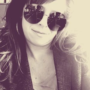 Meet your Posher, Kelli