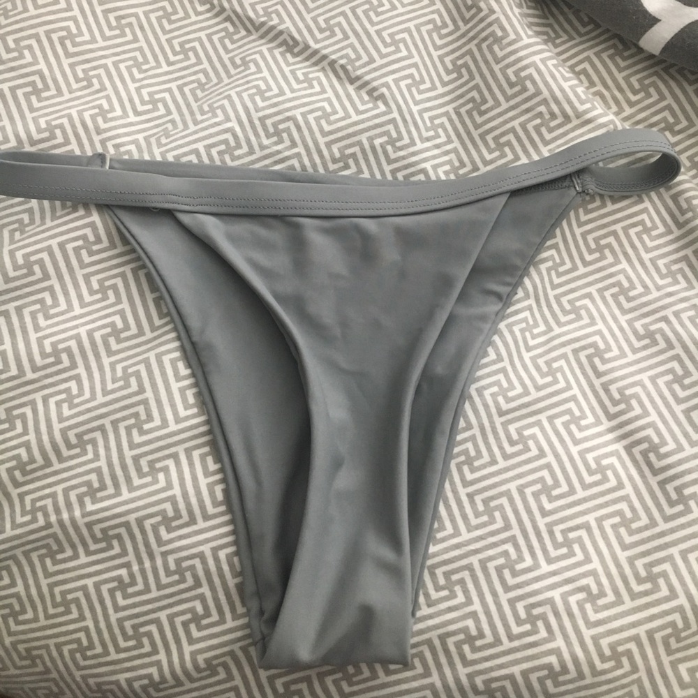 Grey cheeky bathing suit top & bottom