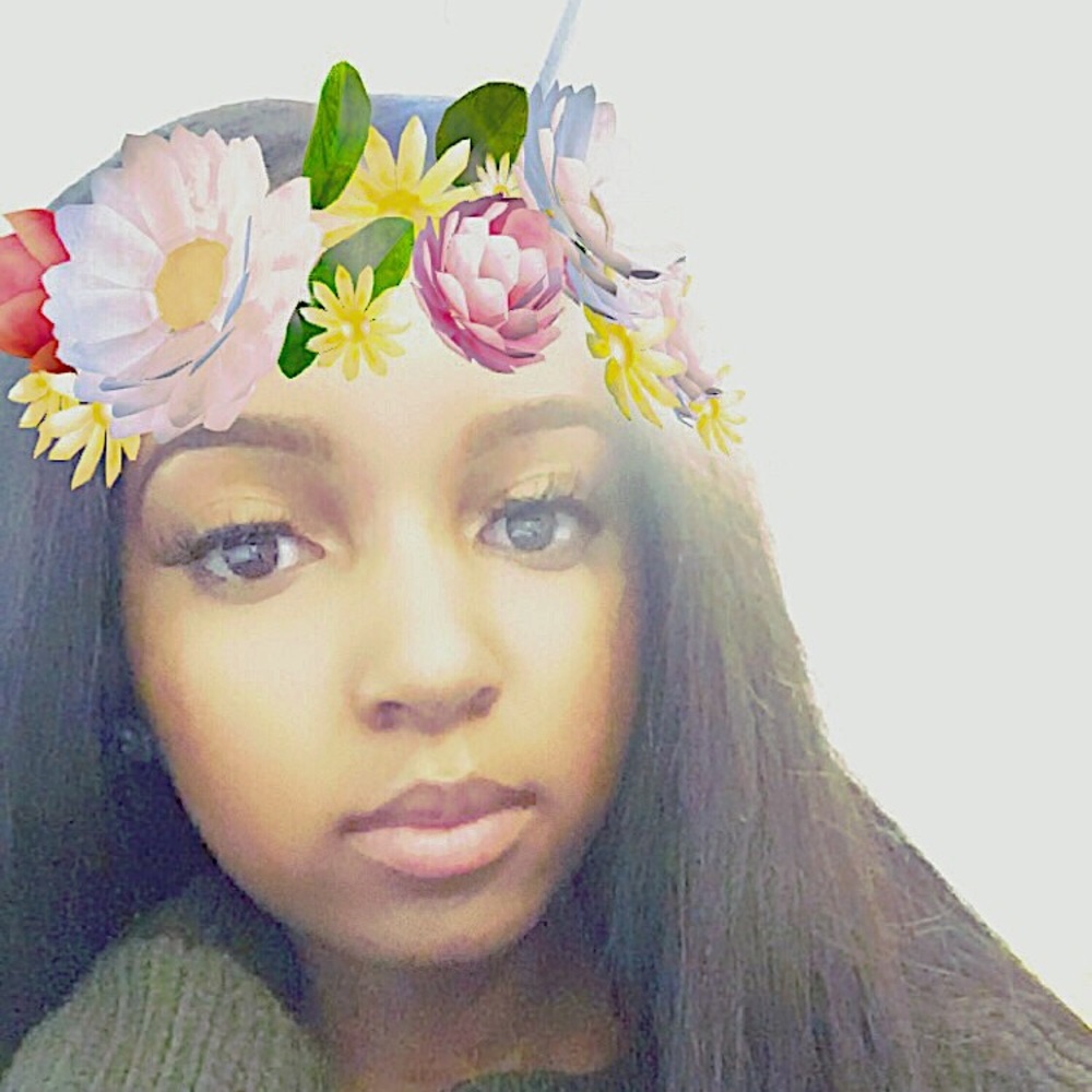 Meet your Posher, Nakia