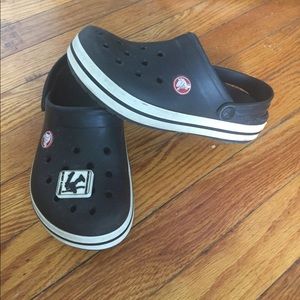 Boys black and white crocs sandals 12-13
