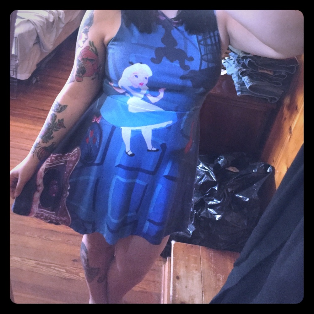 Alice in wonderland dress