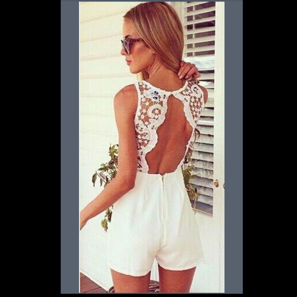 Boutique Lace Romper NWOT Med