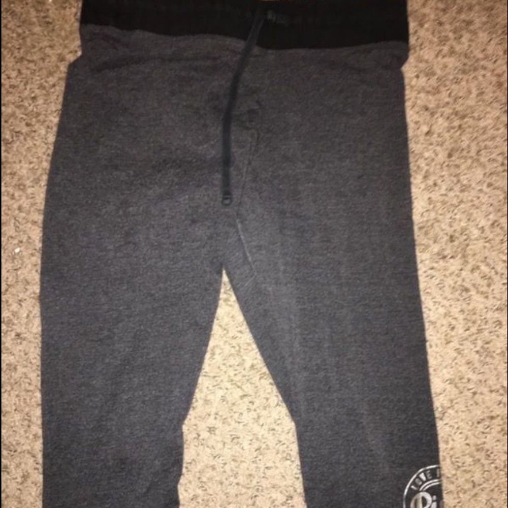 Victoria secret crop leggings