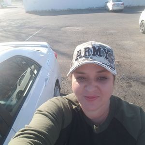 Meet your Posher, Lori