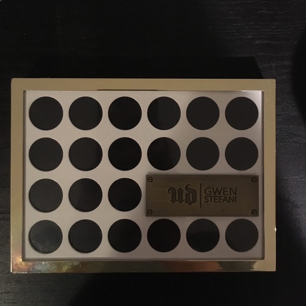 Urban Decay x Gwen Stefani