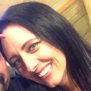 Meet your Posher, Nakia