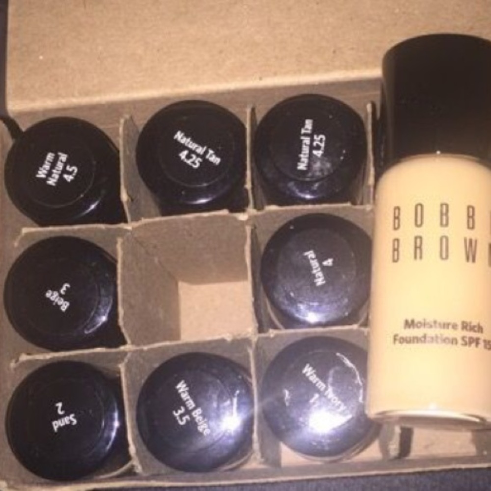 Bobbi brown rich moist foundation
