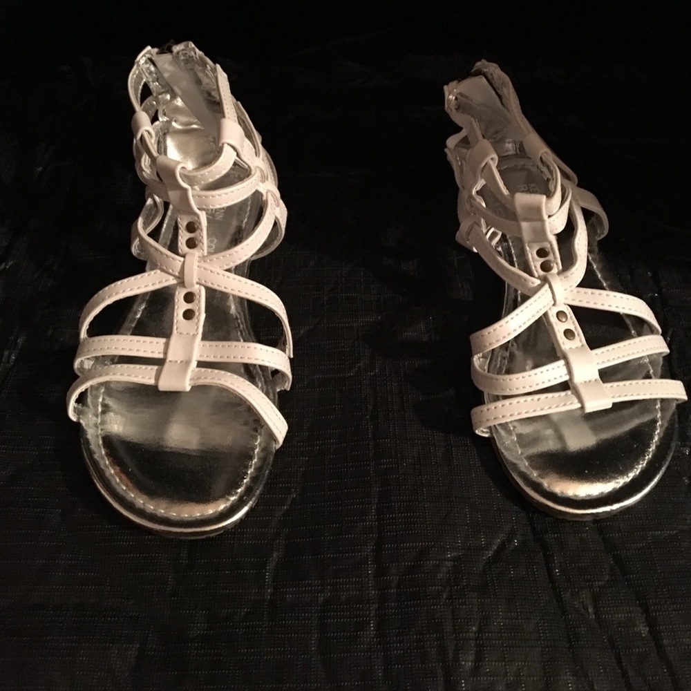 Kenneth Cole girl shoes