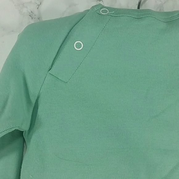 SALE***Green Puppy Sweatshirt. Kids   :) - Picture 4 of 4