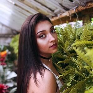 Meet your Posher, Casey