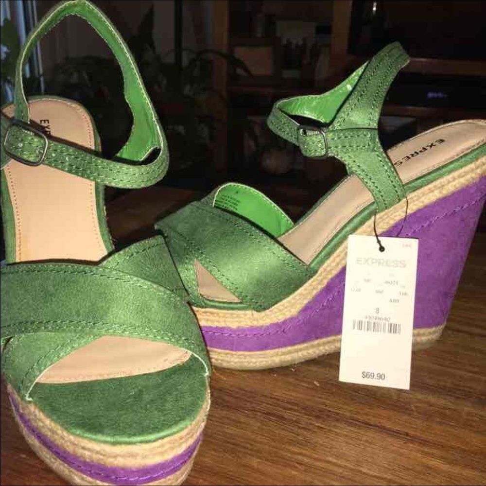 NEW SEUDE EXPRESS WEDGES