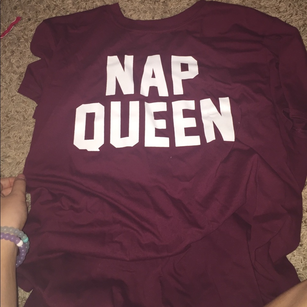 graphic tee