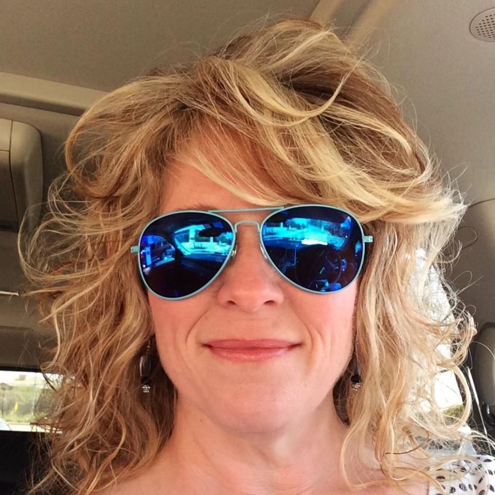 Meet your Posher, Monica