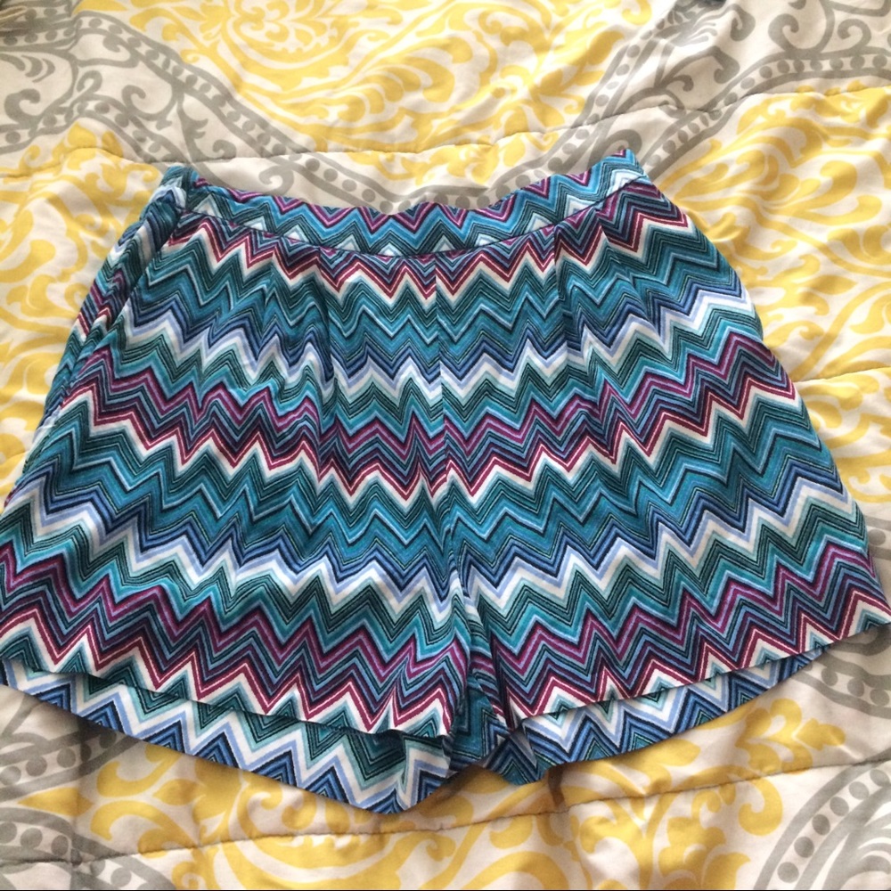 H&M shorts very cute Casual or beach shorts