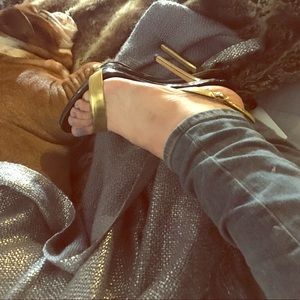 Giuseppe gold and black beautiful scrappy heels