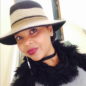 Meet your Posher, Tinisha