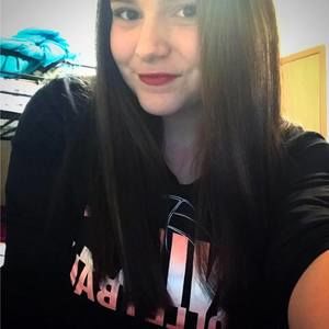 Meet your Posher, Emma