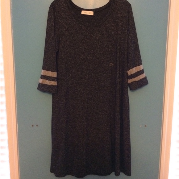 BASEBALL DRESS - Picture 2 of 4